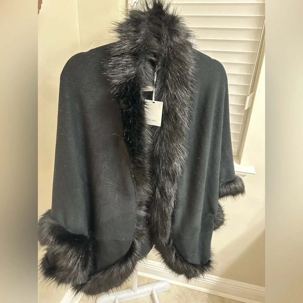 Sioni Black Knit Faux Fur Cape, L/XL, NWT - Picture 1 of 12